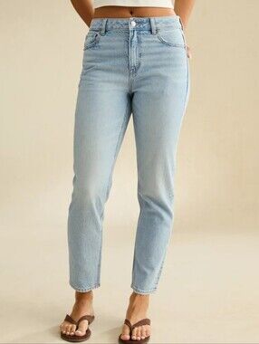 American Eagle Mom Jeans, Size 16 Short